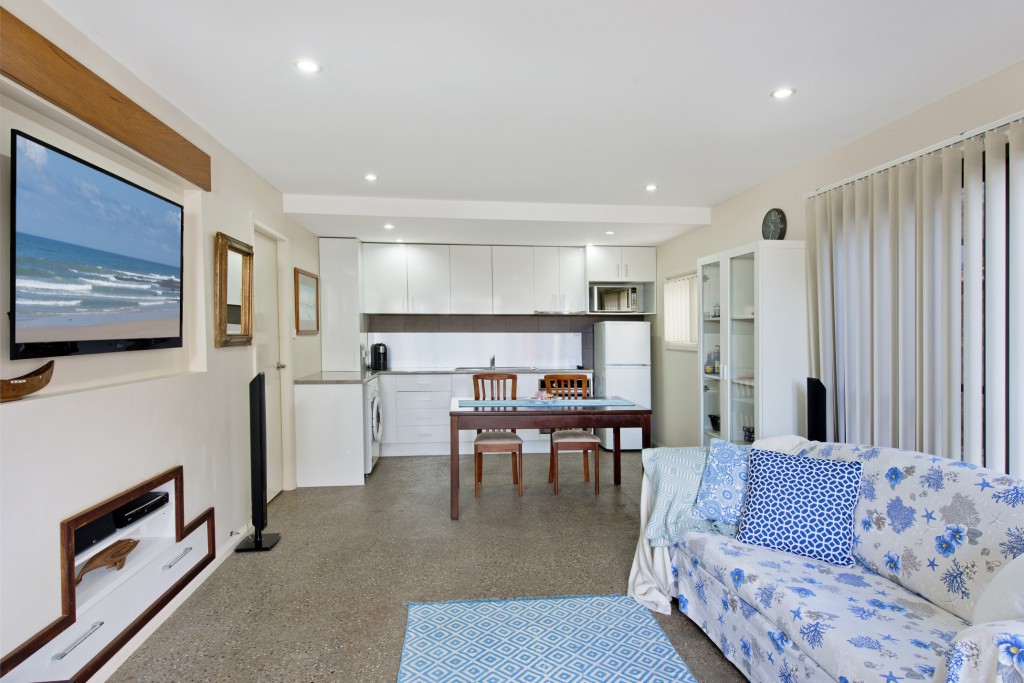 Akama Vista - couples retreat | lodging | 3 Honeysuckle Rd, Bonny Hills NSW 2445, Australia | 0410938691 OR +61 410 938 691