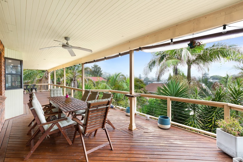 Beachside Retreat - Terrigal Holiday House | 24 Barrington Rd, Terrigal NSW 2260, Australia