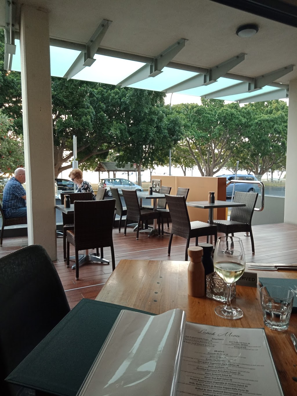 Deck 56 Restaurant | restaurant | 56 Brooks Parade, Belmont NSW 2280, Australia | 0249455777 OR +61 2 4945 5777