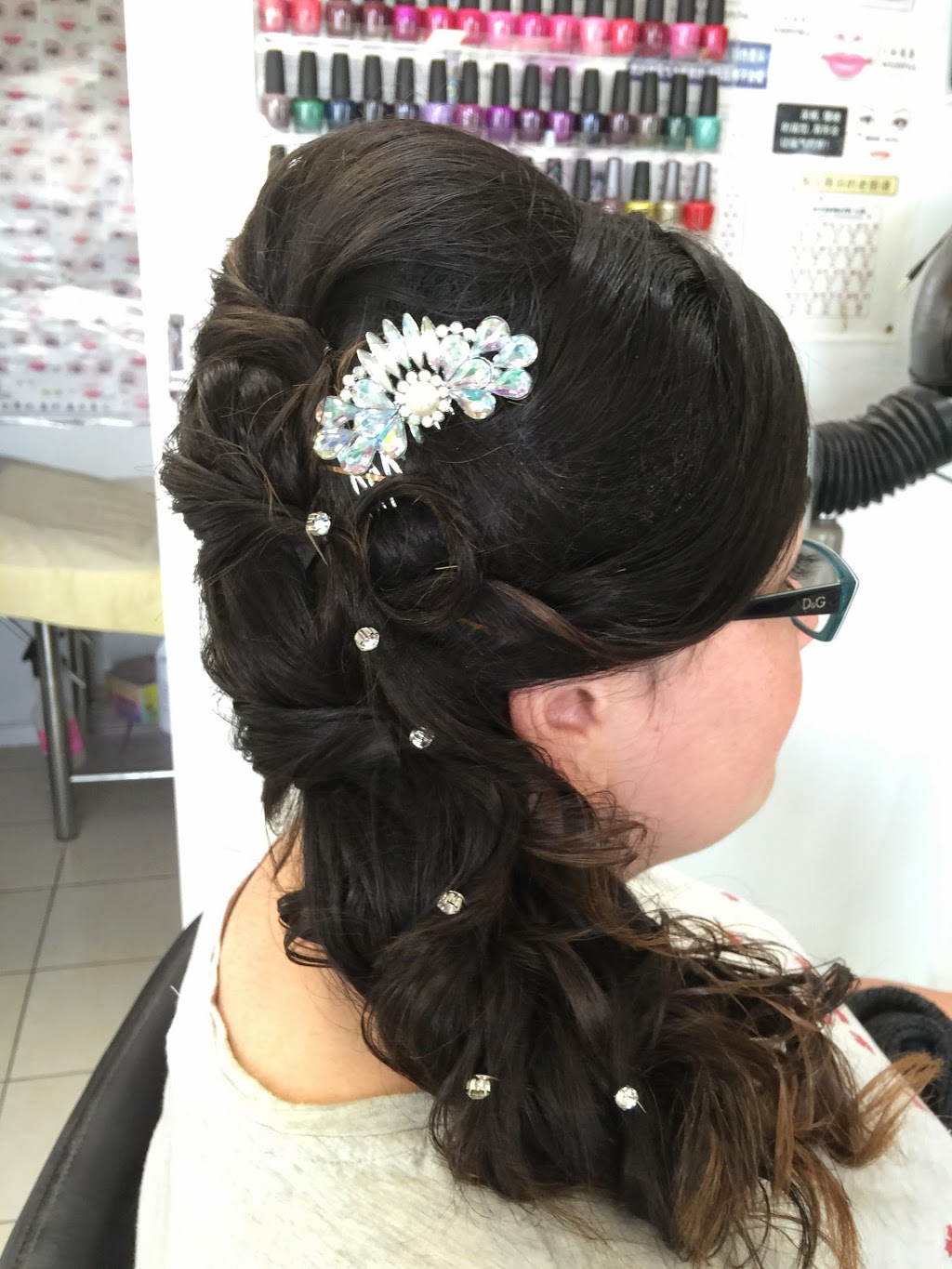 Bella Hair 348 | hair care | 348 Heaths Rd, Hoppers Crossing VIC 3029, Australia | 0397417804 OR +61 3 9741 7804