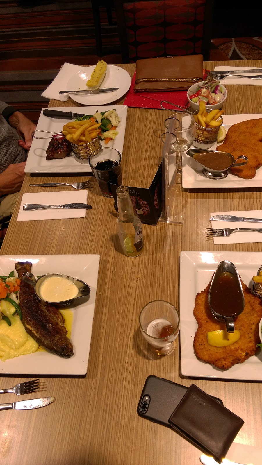 Lanyon Vikings | restaurant | Heidelberg St, Conder ACT 2906, Australia | 0262008400 OR +61 2 6200 8400