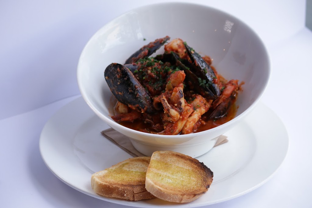 La Bella Vita | 1665 Remembrance Driveway, Picton NSW 2571, Australia | Phone: (02) 4604 1133