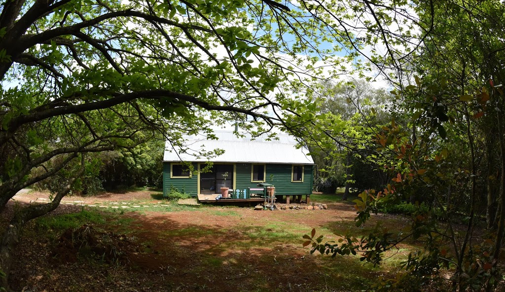 Chestnut Cabin Holiday Motel Rental Robertson | real estate agency | 15 Charlotte St, Robertson NSW 2577, Australia | 0410405508 OR +61 410 405 508