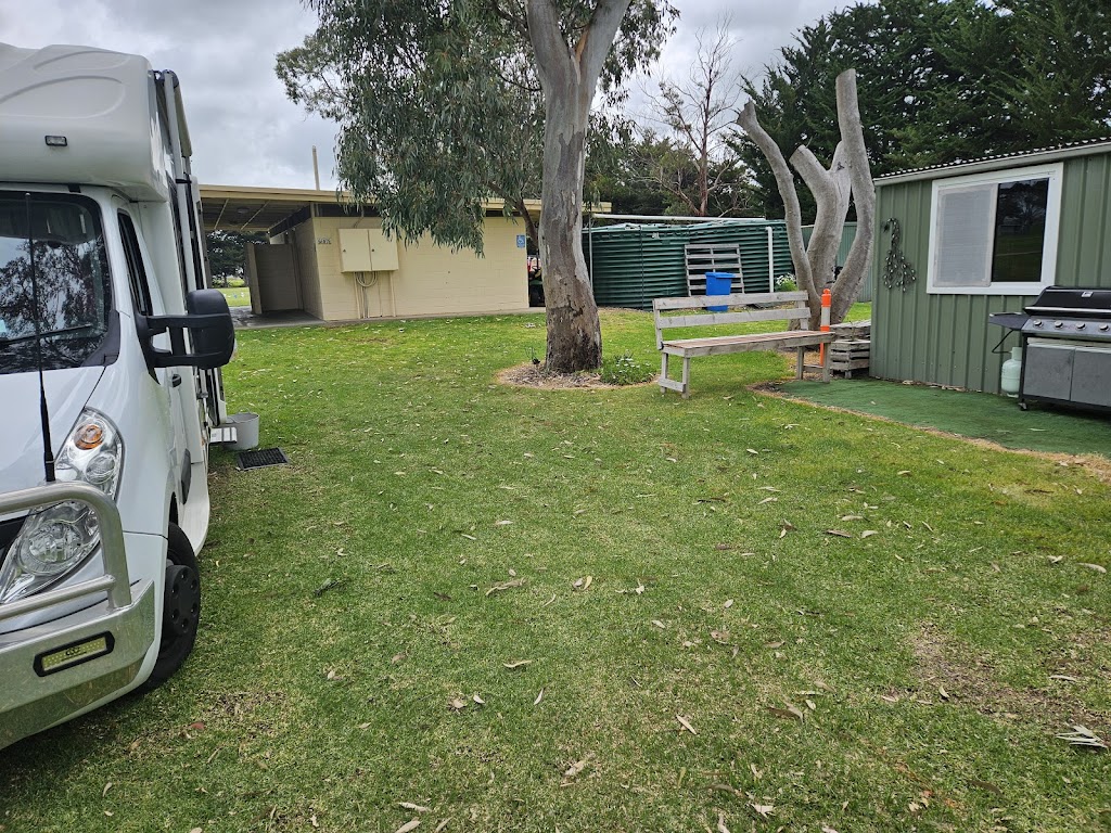 Lucindale Caravan Park | 2 Plane St, Lucindale SA 5272, Australia | Phone: 0419 892 728