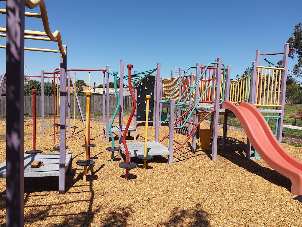 Barbara Court Playground | 5 Barbara Ct, Bacchus Marsh VIC 3340, Australia | Phone: (03) 9209 6348