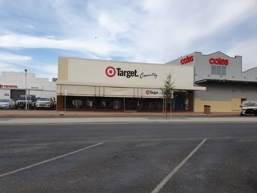 Target | department store | 156 Maitland St, Narrabri NSW 2390, Australia | 0267928900 OR +61 2 6792 8900