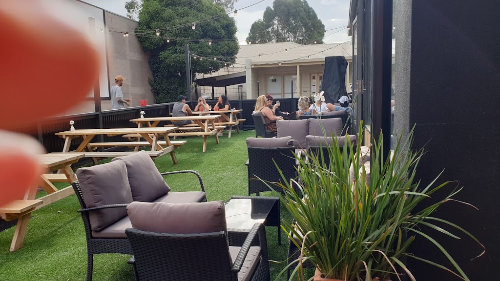 Mansfield Armchair Cinema | 1 Chenery St, Mansfield VIC 3722, Australia | Phone: (03) 5775 2049