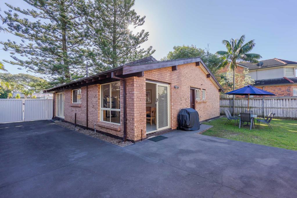 The Cottage Terrigal | lodging | 1 Ocean View Dr, Terrigal NSW 2260, Australia | 0243841566 OR +61 2 4384 1566
