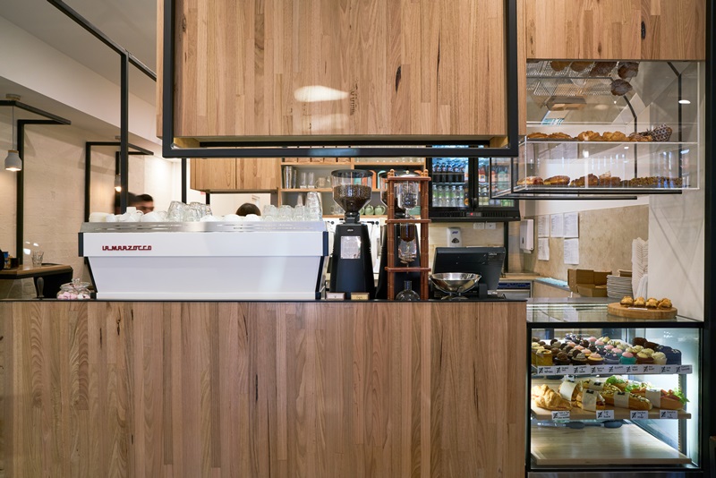 Leroys Cafe | cafe | 5 Mason St, Newport VIC 3015, Australia | 0393994187 OR +61 3 9399 4187