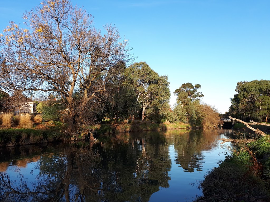 Dorothy Laver Reserve West | park | Glen Iris VIC 3146, Australia