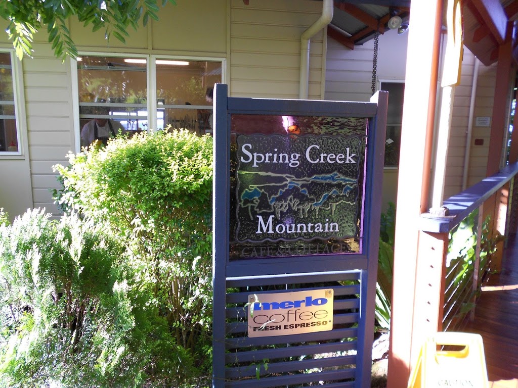 Spring Creek Mountain Cottages | 1503 Spring Creek Rd, The Falls QLD 4373, Australia | Phone: (07) 4664 7101
