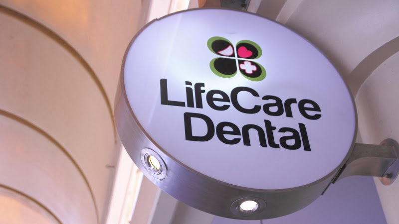 Lifecare Dental Kingsway | dentist | Kingsway Medical Centre, Hepburn Avenue, Madeley WA 6065, Australia | 0894093619 OR +61 8 9409 3619