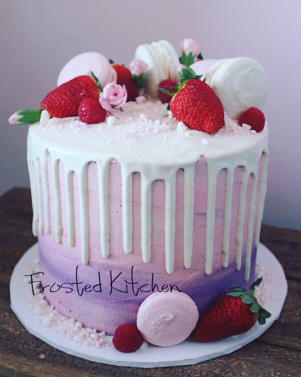 Frosted Kitchen | bakery | 1 Marble Arch Pl, Arundel QLD 4214, Australia | 0755744804 OR +61 7 5574 4804