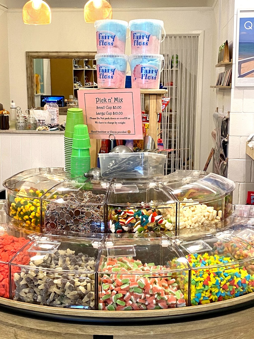 Queenscliff Sweet Shop | food | Shop 5/44 Hesse St, Queenscliff VIC 3225, Australia | 0448408786 OR +61 448 408 786