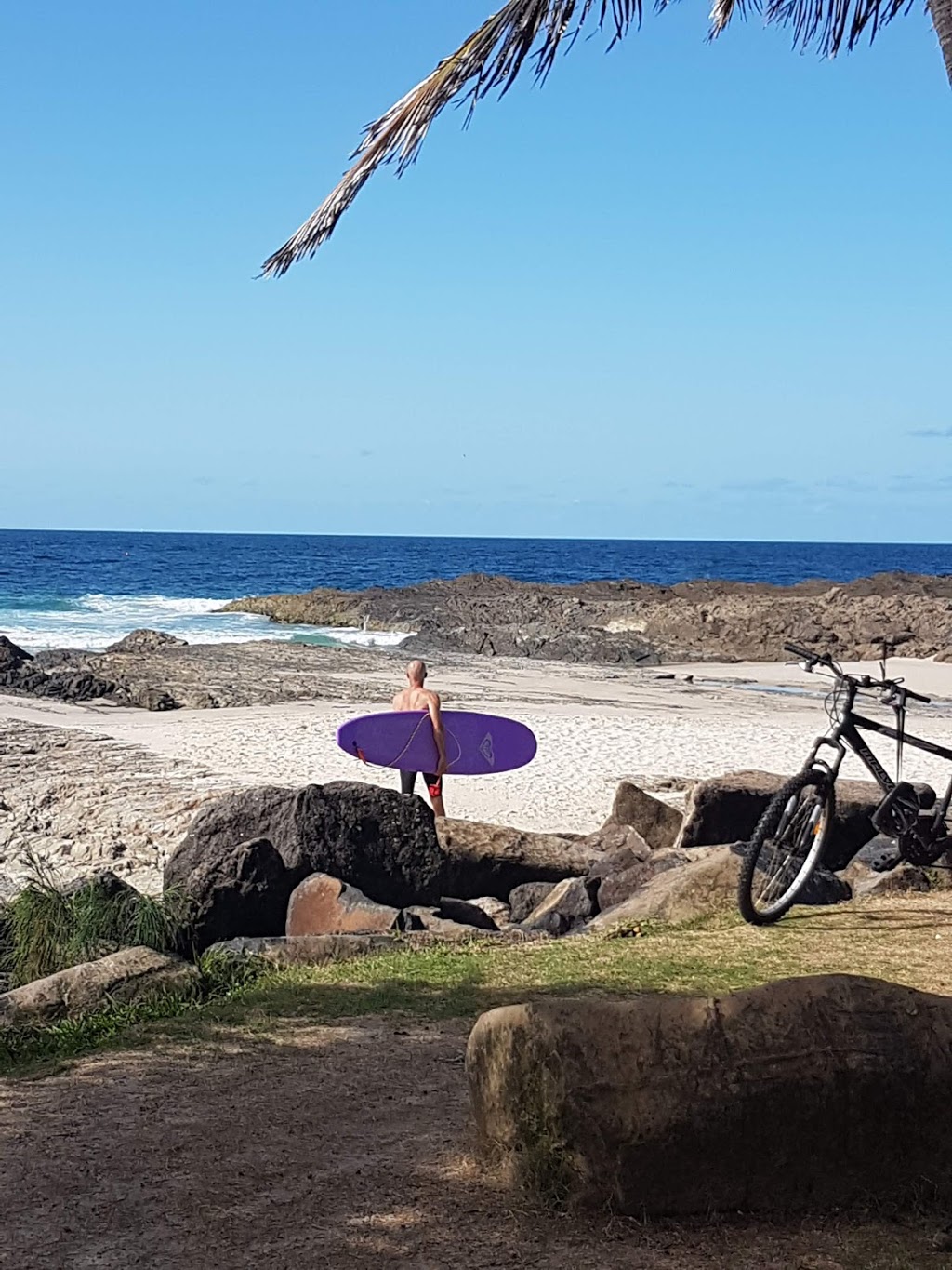 Coolangatta Learn to Surf | (opposite Rainbow Place Appartments on the beach side of Marine Parade), 4/154 Marine Parade, Coolangatta QLD 4225, Australia | Phone: 0417 191 629