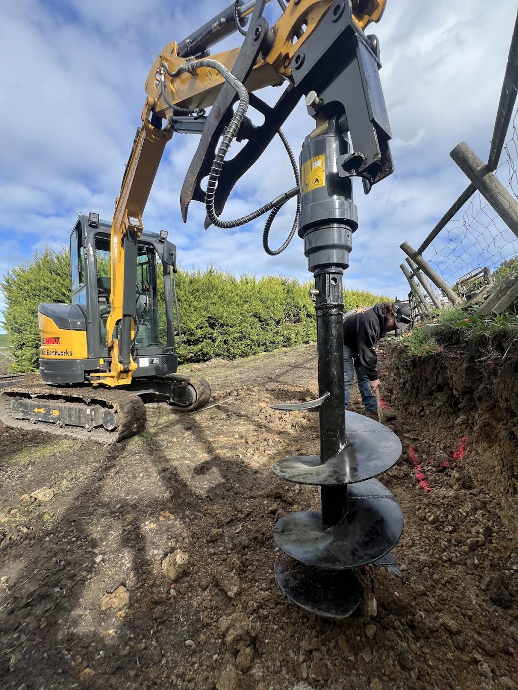 South Gippsland Mini Earthworks | 8 Farmers Rd, Dumbalk VIC 3956, Australia | Phone: 0427 816 079