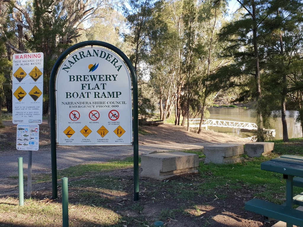 Narrandera Cricket Ground | park | 1 Old Brewery Rd, Narrandera NSW 2700, Australia