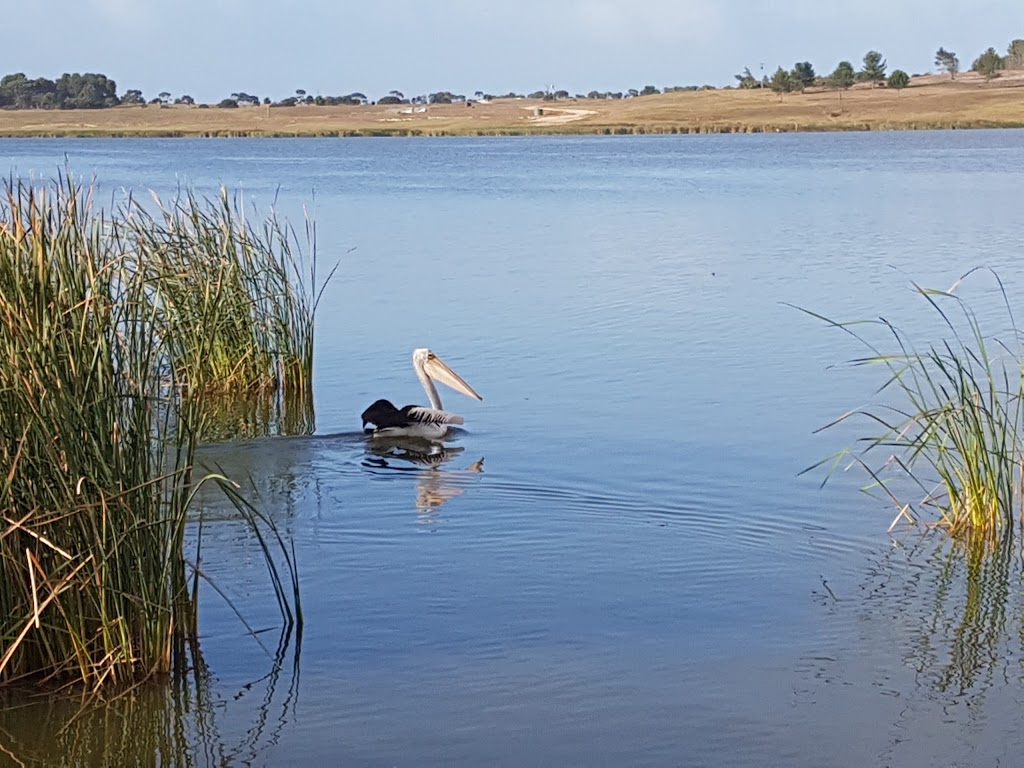 Clayton Bay Riverside Holiday Park | Island View Dr, Clayton Bay SA 5256, Australia | Phone: (08) 8537 0372