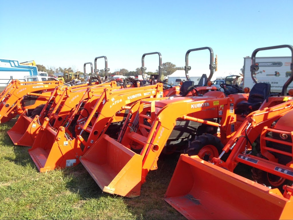 Whites Tractors Pty Ltd | store | 50 Robinson St, Goulburn NSW 2580, Australia | 0248215944 OR +61 2 4821 5944