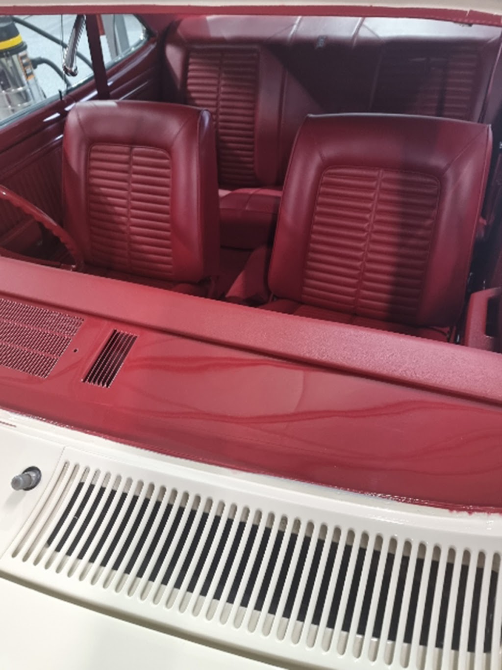 Griffs Trim Shop Car Upholstery | 4 Comb St, Soldiers Hill VIC 3350, Australia | Phone: 0418 519 702