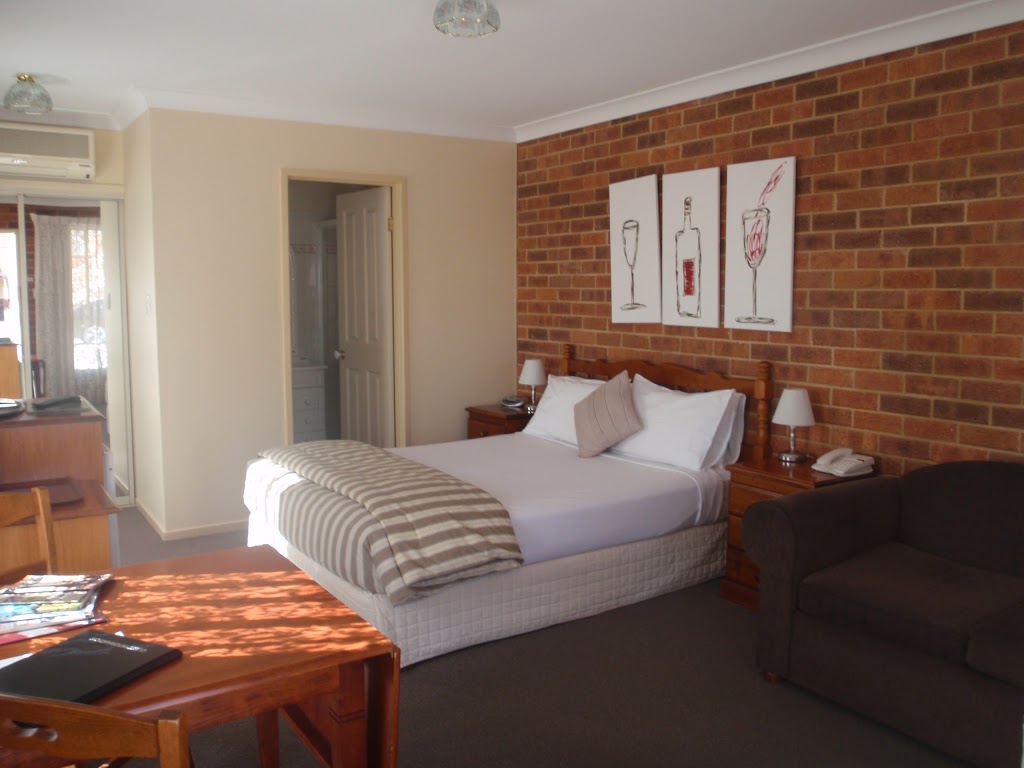 Aussie Rest Motel Cessnock | lodging | 43 Shedden St, Cessnock NSW 2325, Australia | 0249914197 OR +61 2 4991 4197