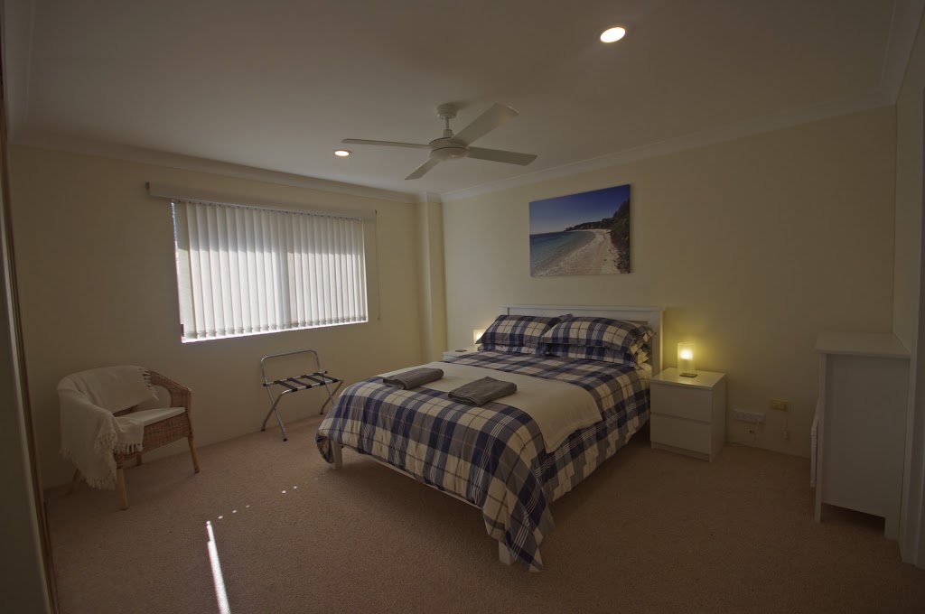 Salty Kisses Beach Apartment | lodging | 32 Binda St, Hawks Nest NSW 2324, Australia | 0407043340 OR +61 407 043 340