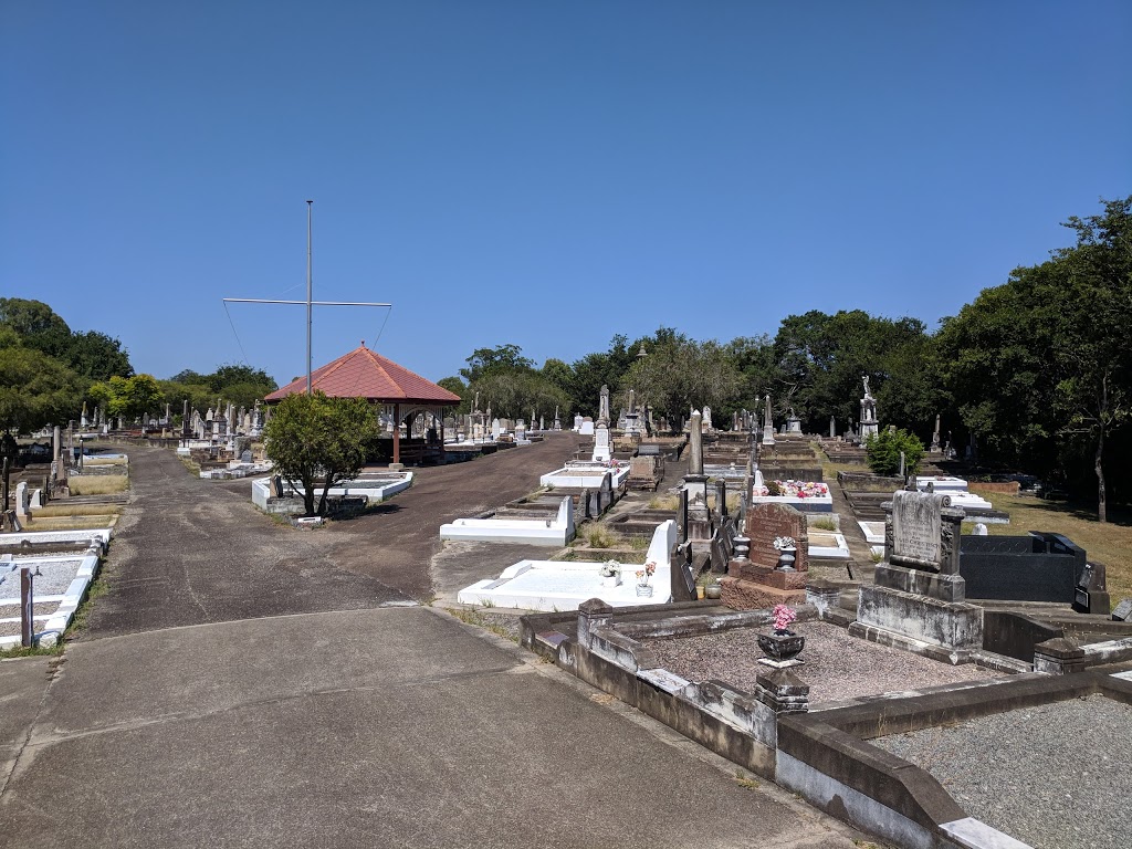 Nundah Historic Cemetery | cemetery | 86 Hedley Ave, Nundah QLD 4012, Australia | 0734038888 OR +61 7 3403 8888