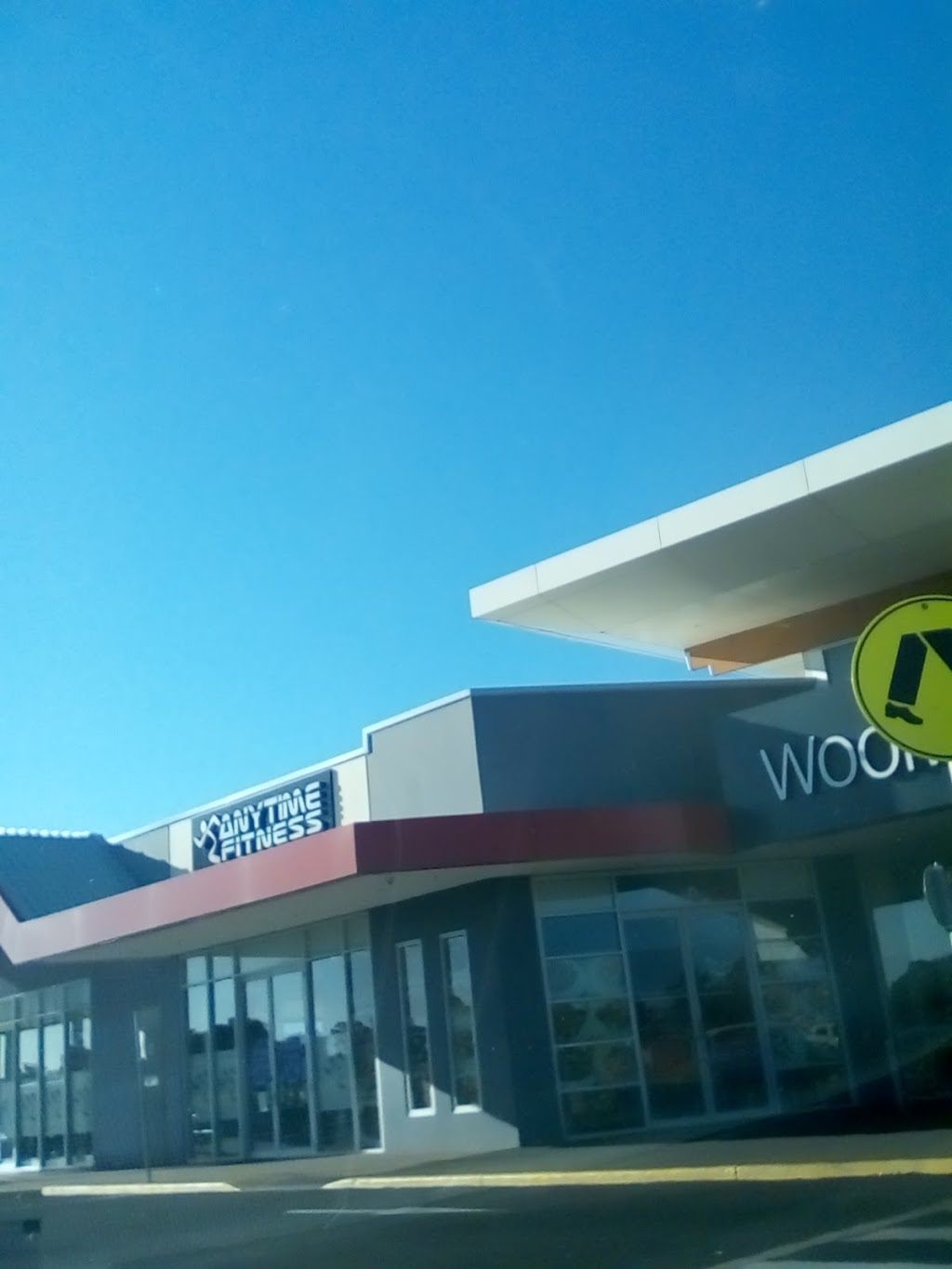 Woolworths Delroy Park | supermarket | Minore Rd, Dubbo NSW 2830, Australia | 0268817610 OR +61 2 6881 7610