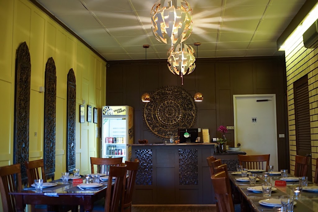 Nom Thai Cuisine | restaurant | 116 McKenzie St, Melton VIC 3337, Australia | 0397431115 OR +61 3 9743 1115