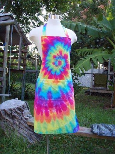 Funky Tie Dye | clothing store | 207 Rainbow St, Sandgate QLD 4017, Australia | 0404462504 OR +61 404 462 504