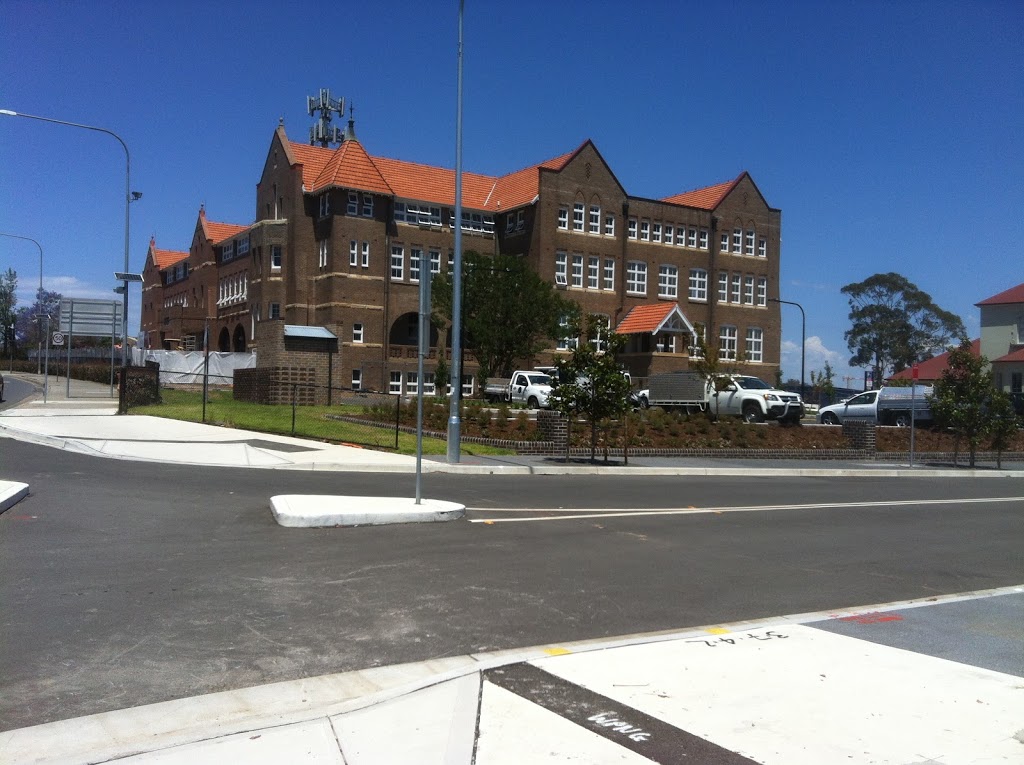 Western Sydney University - Westmead Precinct | university | 160 Hawkesbury Rd, Westmead NSW 2145, Australia | 0298525222 OR +61 2 9852 5222