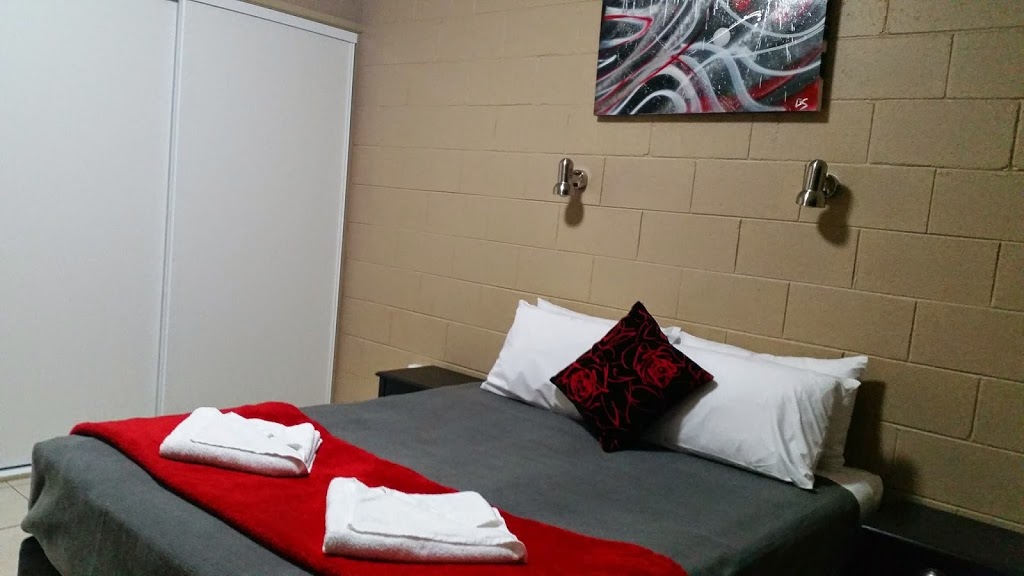 The Capricorn Hotel | 22 Arthur St, Blackwater QLD 4717, Australia | Phone: (07) 4982 5466