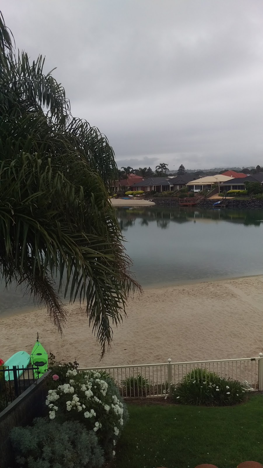 PetLet 4 - Private Beach at Encounter Lakes | real estate agency | 46 Islander Dr, Encounter Bay SA 5211, Australia | 0408818413 OR +61 408 818 413