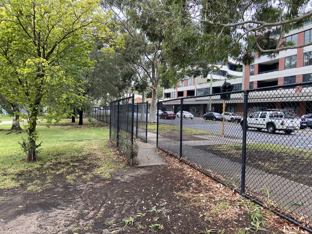 Waverley Park Dog Off Leash Area | 1 Sylvester Cres, Malvern East VIC 3145, Australia | Phone: 0408 114 414