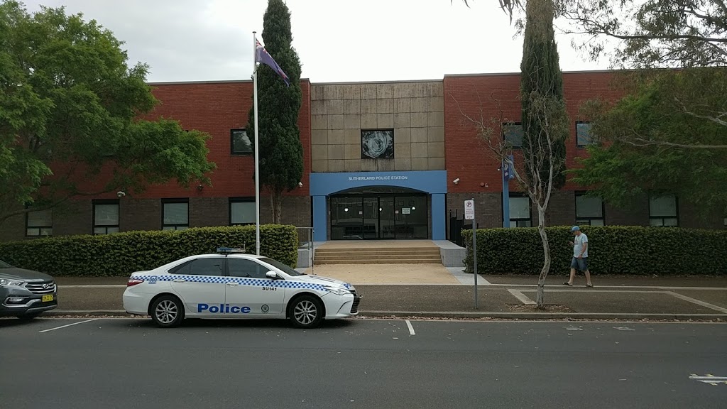 Sutherland Police Station | police | 113-121 Flora St, Sutherland NSW 2232, Australia | 0295420899 OR +61 2 9542 0899