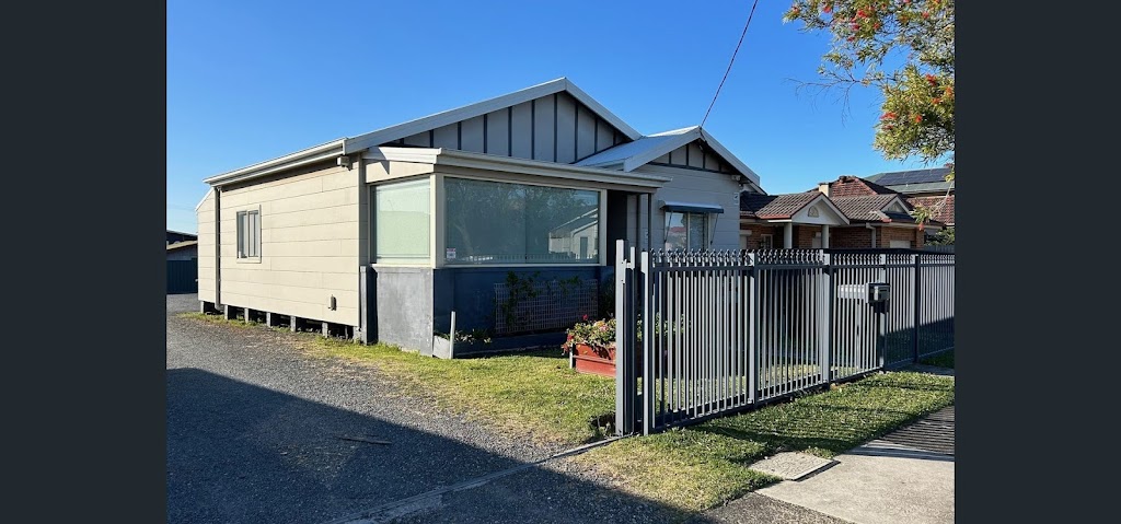 Happy Breeze Therapy and Disability Services | 51 Kenny St, Wollongong NSW 2500, Australia | Phone: 0432 784 760