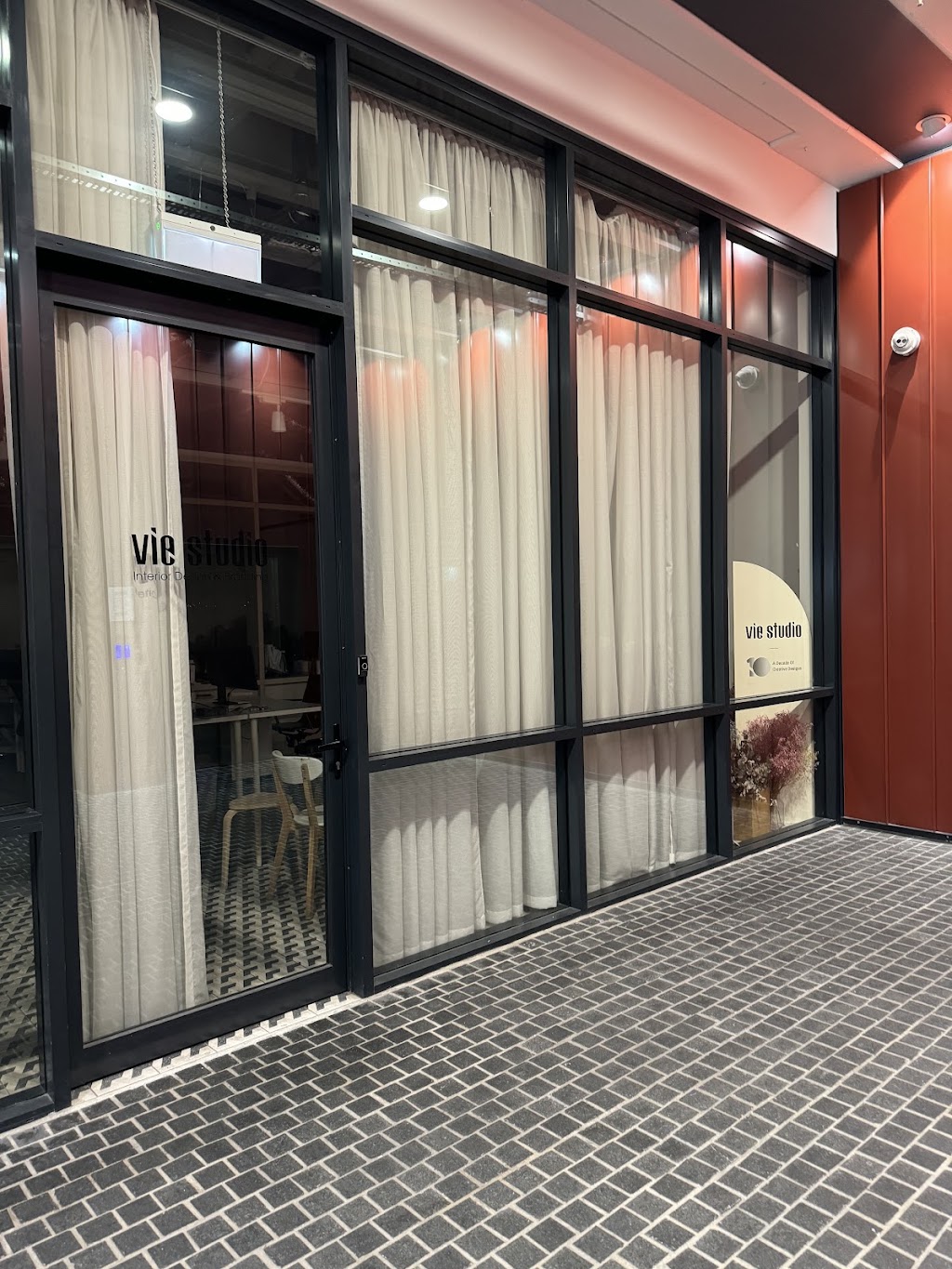 Vie Studio | 11 Bowden St, Alexandria NSW 2015, Australia | Phone: (02) 9550 5268