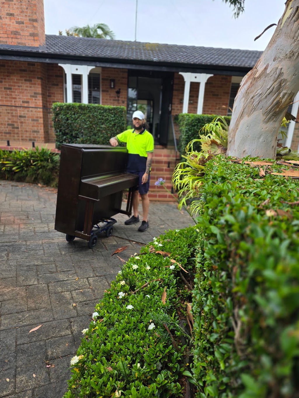 Piano Pickup | 22 Phillip Cres, Barrack Heights NSW 2528, Australia | Phone: 0433 618 239