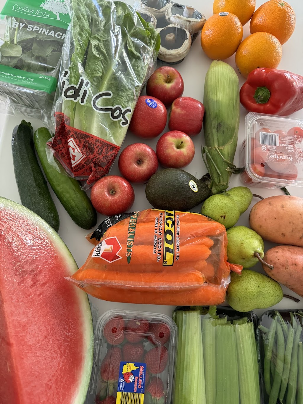 The Village Grocer Store & Farm Gate Market | 36 Tarata Rd, Guanaba QLD 4210, Australia | Phone: 0438 773 937