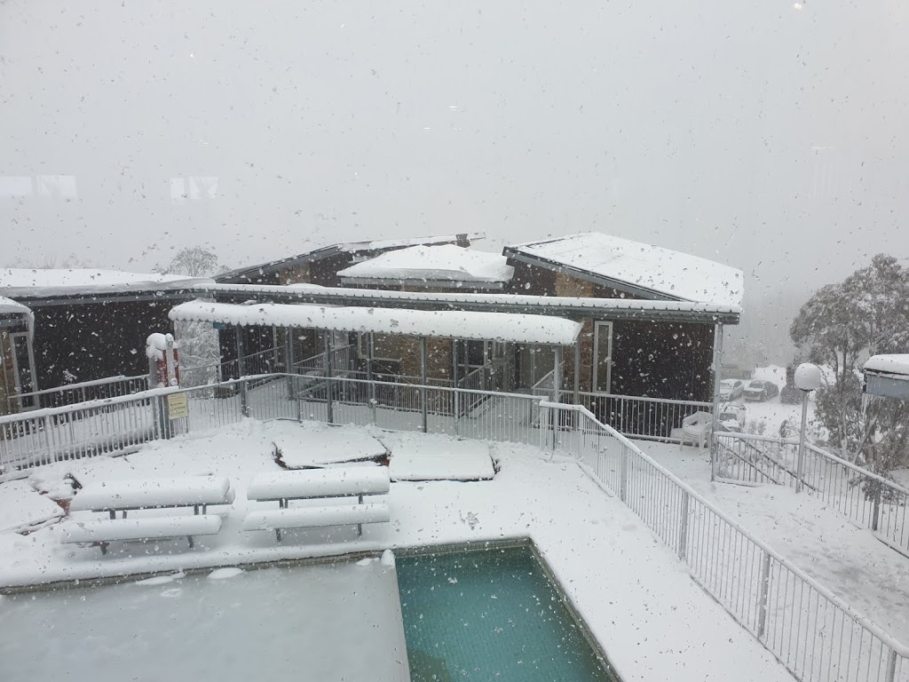 Pretty Valley Alpine Lodge | lodging | 10 Slalom St, Falls Creek VIC 3699, Australia | 0357583210 OR +61 3 5758 3210