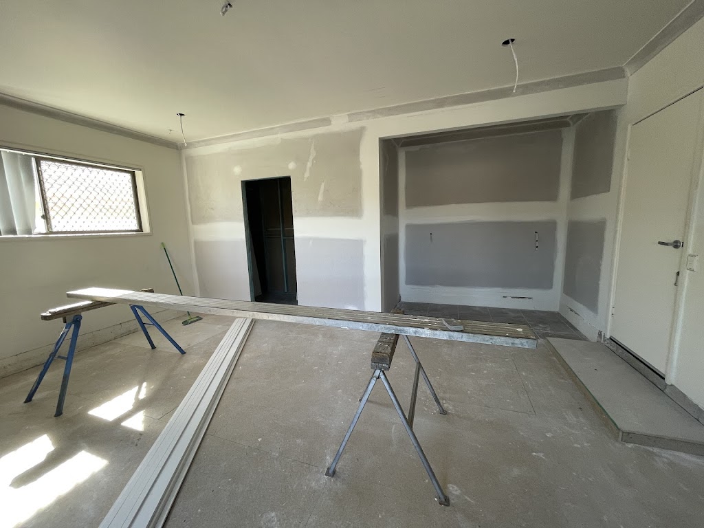 Banjo Plastering | 79 Casuarina Dr, Elanora QLD 4221, Australia | Phone: 0423 597 848