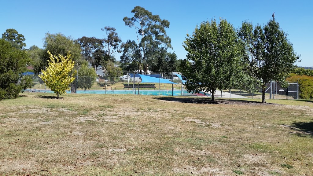 Korumburra Outdoor Pool |  | William St, Korumburra VIC 3950, Australia | 0356551603 OR +61 3 5655 1603