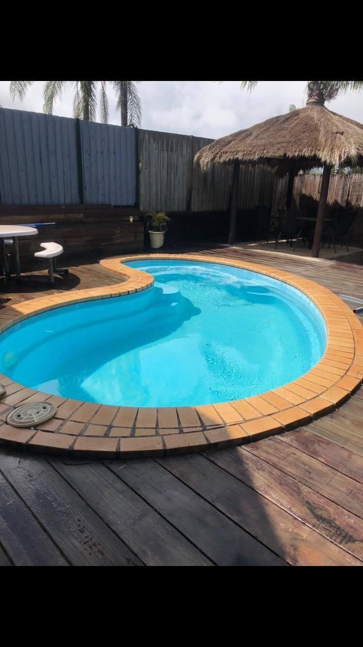 Aqua Duck Pool Care | 7 Redwood Ct, Landsborough QLD 4550, Australia | Phone: 0478 828 466