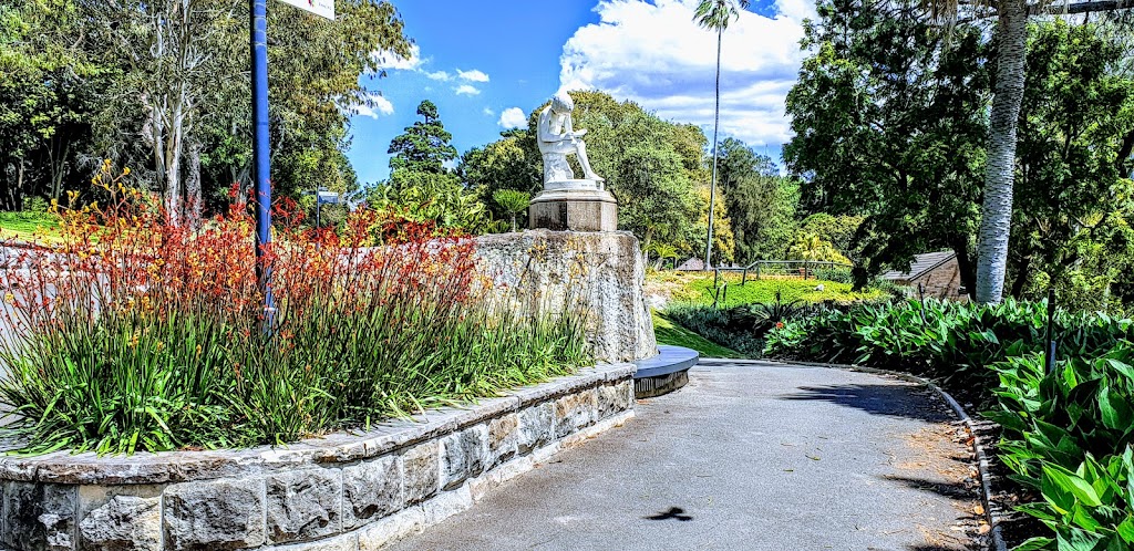 Boy Extracting Thorn Statue | 1c Mrs Macquaries Rd, Sydney NSW 2000, Australia | Phone: (02) 9231 8111