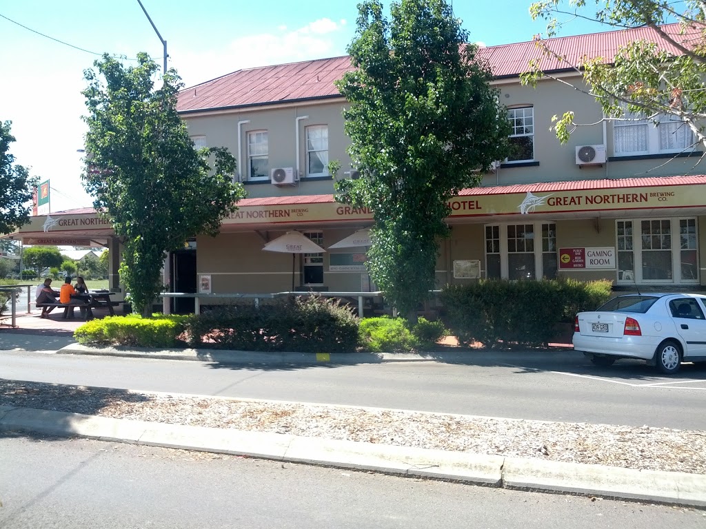 Grand Old Crow Hotel | 32 William St, Crows Nest QLD 4355, Australia | Phone: (07) 4698 1108