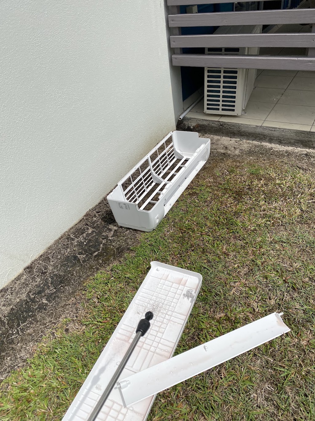Gunn Ho solar and pressure cleaning | Pine St, Godwin Beach QLD 4511, Australia | Phone: 0447 154 562