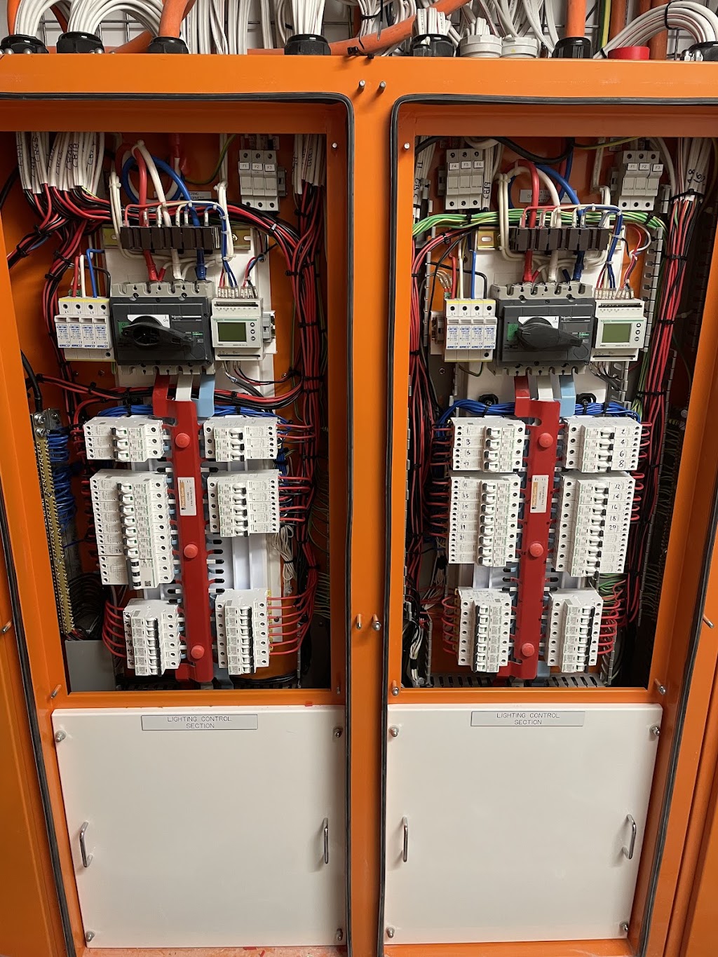 JR Quality Electrics | 222 Btu Rd, Nowra Hill NSW 2540, Australia | Phone: 0494 596 156