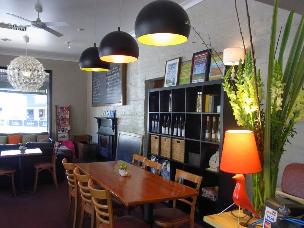 Blackbird Cafe | cafe | 95 Gavan St, Bright VIC 3741, Australia | 0357501838 OR +61 3 5750 1838