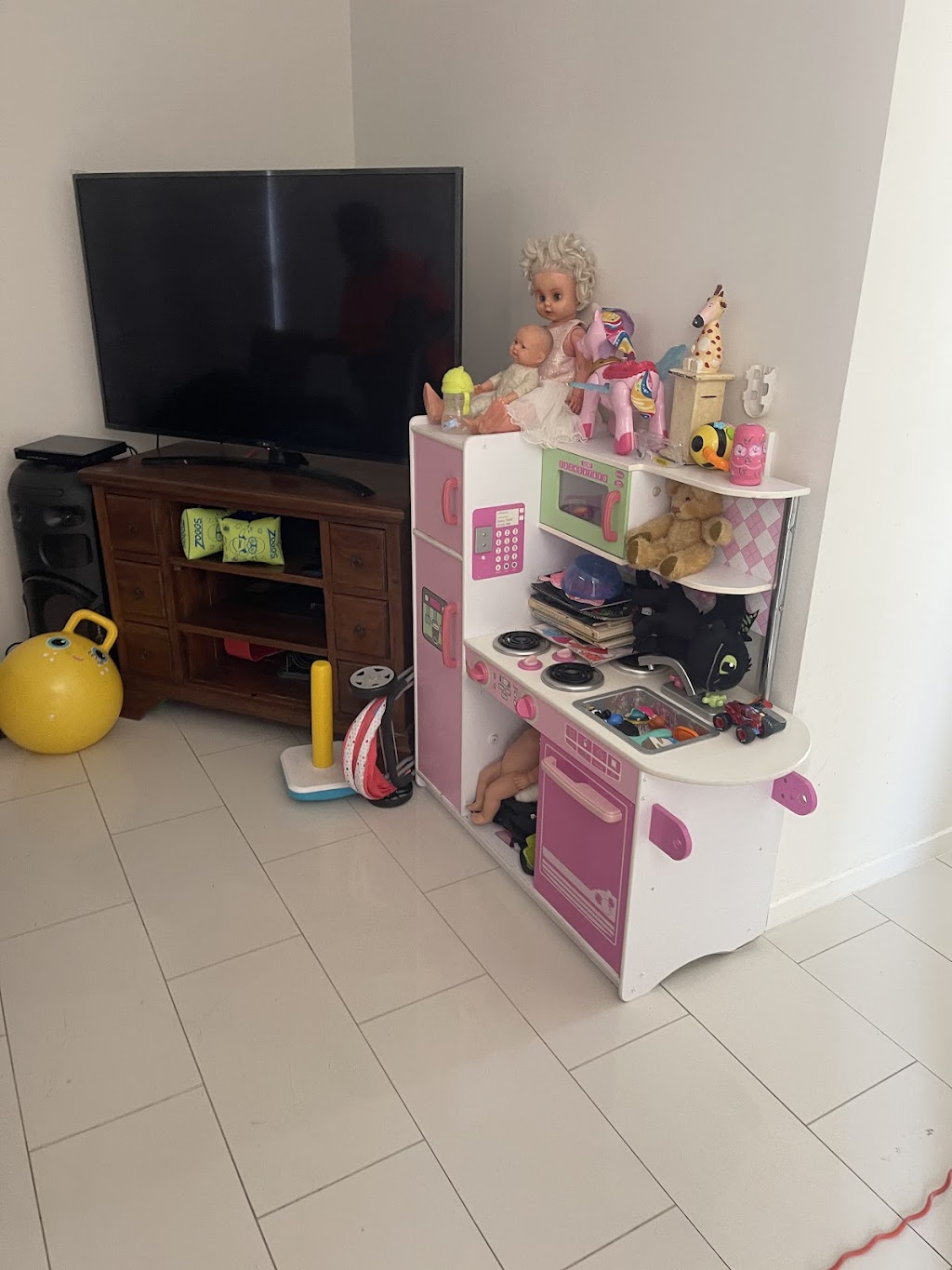 High Care Cleaning Services | 18 Lashmar St, South Ripley QLD 4306, Australia | Phone: 0450 698 303