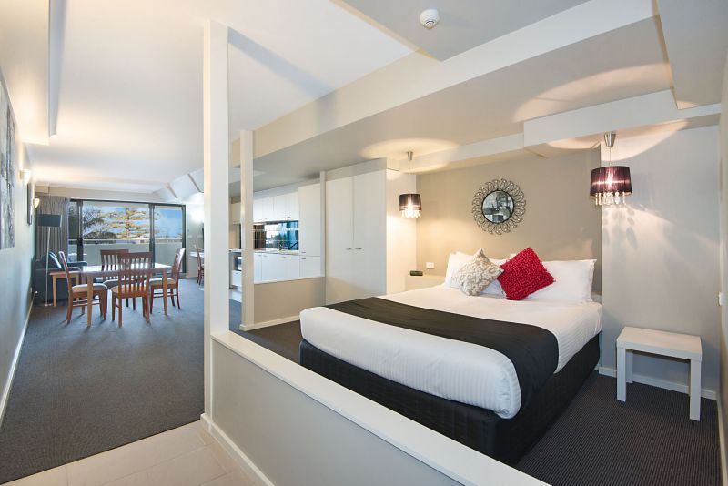 Waldorf The Entrance Serviced Apartments | 18 Coral St, The Entrance NSW 2261, Australia | Phone: (02) 4334 8800